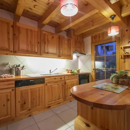Chalet Lustycru Enjoy The Mountain *